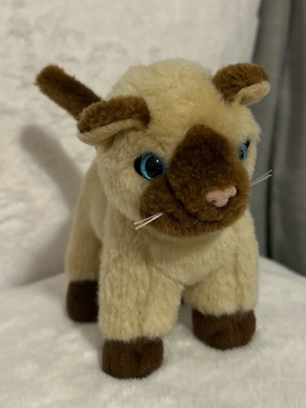 Siamese Cat Realistic VTG Plush Stuffed Animal Plushie Kitten with Blue Eyes